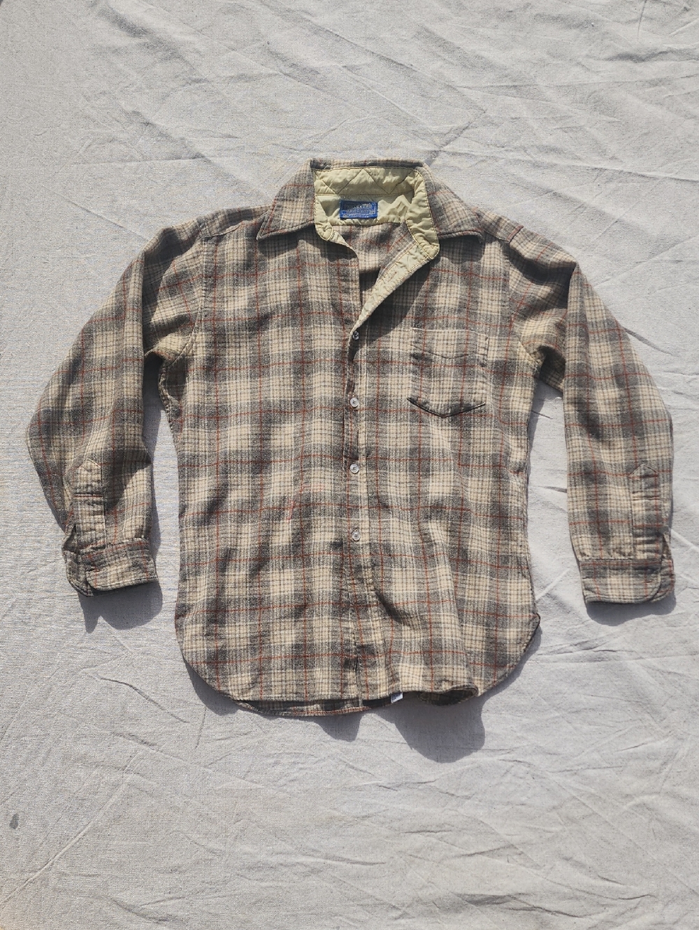 1960s Pendleton Made in USA 100% Virgin Wool Flannel - Picture 2 of 7